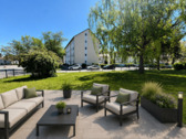 Terrasse visualisiert und eigener Gartenanteil - Provisionsfrei! Fantastische und gepflegte 4-Zimmer-EG-Wohnung mit eigenem Garten, Terrasse & Balkon mit ca. 120 qm in Nürnberg Katzwang