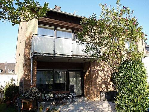 Rückansicht Terrasse.jpg - 4 Zimmer Doppelhaushälfte zum Kaufen in Kerpen