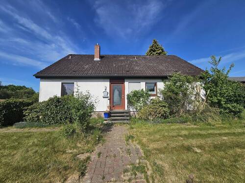 Hausansicht - 4 Zimmer Einfamilienhaus zum Kaufen in Gudow