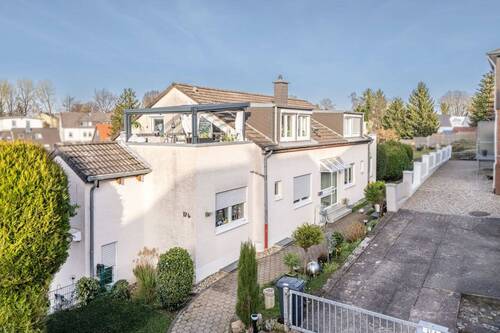 Außenansicht - Rückzugsort auf zwei Ebenen: Gestalten Sie Ihre private Oase mit Außenbereich