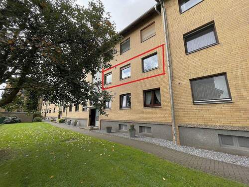 Hausansicht - Eingangsseite - 2 Zimmer Etagenwohnung zum Kaufen in Minden