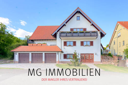 Außenansicht - MG - Herrschaftliches Anwesen mit 3 Garagen, Garten und Weitblick