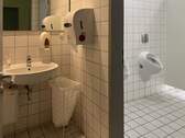 Herren-WC-Raum - 