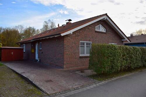 Herzlich Willkommen - 3 Zimmer Mehrfamilienhaus, Wohnhaus in Otterndorf