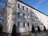 Außenansicht - frisch sanierte 3-Zimmer-Wohnung mit Balkon und Stellplatz, Borna-Heinersdorf