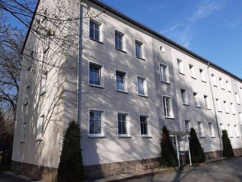 Außenansicht - frisch sanierte 3-Zimmer-Wohnung mit Balkon und Stellplatz, Borna-Heinersdorf