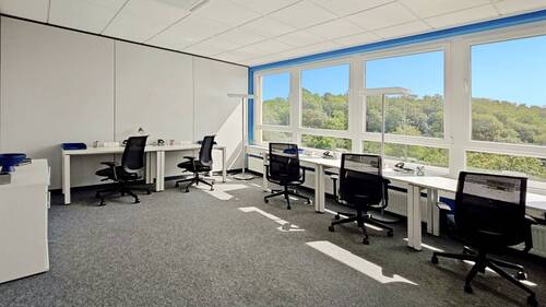 Großen Büro.jpg - Voll ausgestatteter privater Büroraum für Sie und Ihr Team in HQ Rheinelbe Park