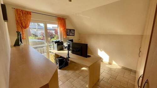 Schlafzimmer 3 / Büro - 