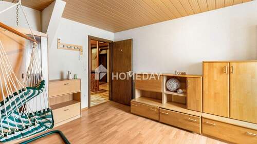 1. OG Schlafzimmer 2 - 