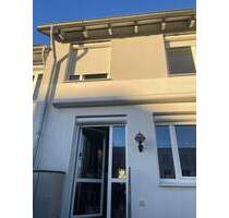 Helles, großes Haus mit Garage und Garten - Stuttgart Hausen