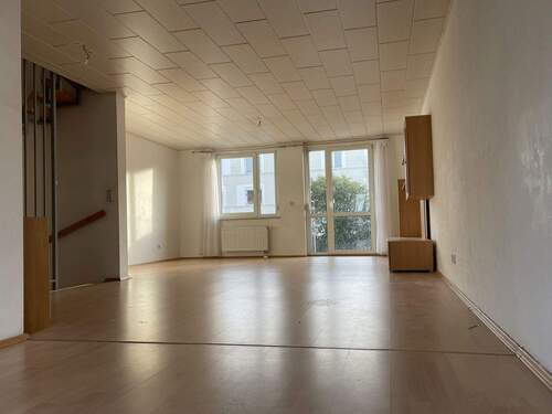 Bild 2 - 5 Zimmer Reihenmittelhaus zum Kaufen in Stuttgart