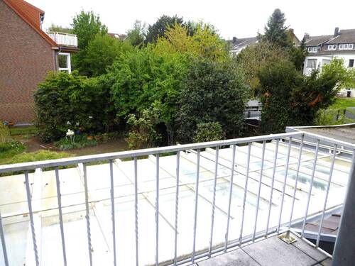Blick vom Balkon im DG. - 