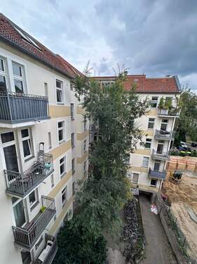 Hofansicht - Berliner Altbaucharme in begehrter Kiezlage