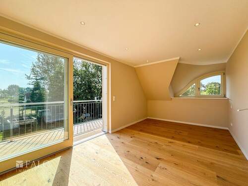 Schlafzimmer mit Balkon - 