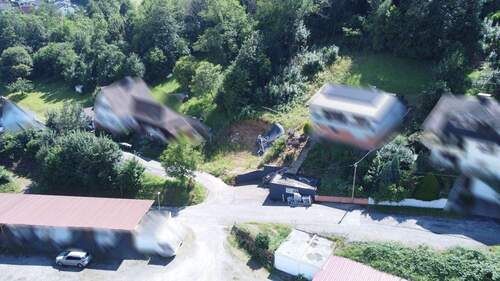 seitlich 1 - Grundstück in Königsbach-Stein