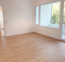 Idyllisches Wohnen: 5-Zimmer-Wohnung in Düsseldorf-Ludenberg mit Balkon und Einbauküche