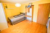 Schlafzimmer mit Loggia - 