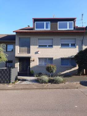 Aussenansicht - Gepflegte 2-Zimmer-Wohnung für 2 in Grevenbroich-Kapellen