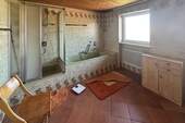 Bad mit Wanne und Dusche - 