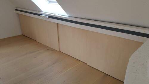 Schiebetürenschränke im DG - 