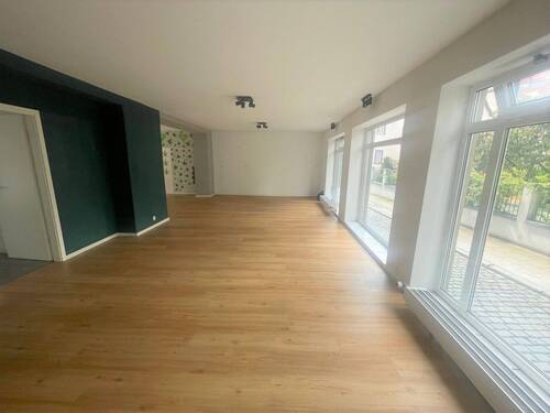 Ladeneinheit - Etagenwohnung mit 95,00 m&sup2; in Stuttgart zum Kaufen