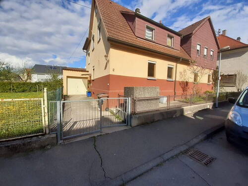 Außenansicht - Charmantes Mehrfamilienhaus in toller Lage von Frickenhausen zu verkaufen