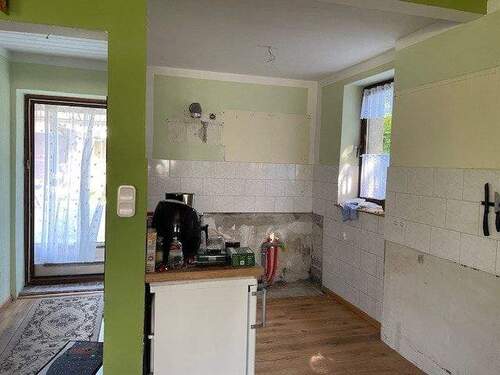 Flur, Küche - 3 Zimmer Einfamilienhaus in Liebenau