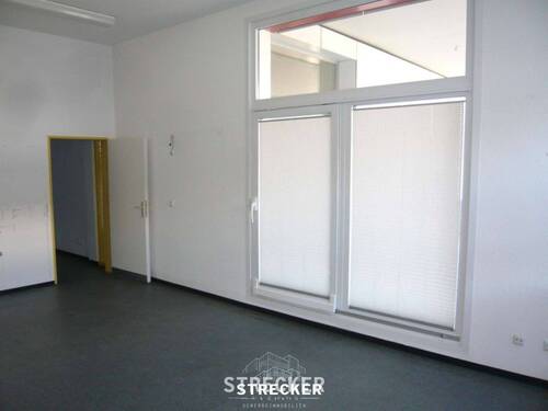 Arbeitsraum mit Zugang zur Terrasse - 