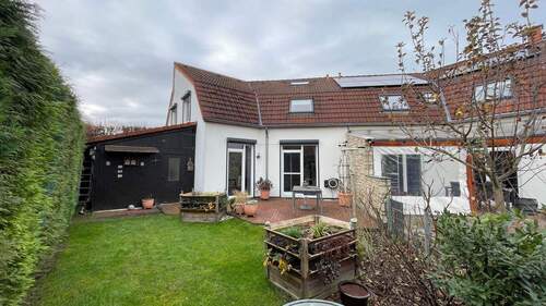 Gartenansicht - 4 Zimmer Reihenendhaus zum Kaufen in Eschweiler