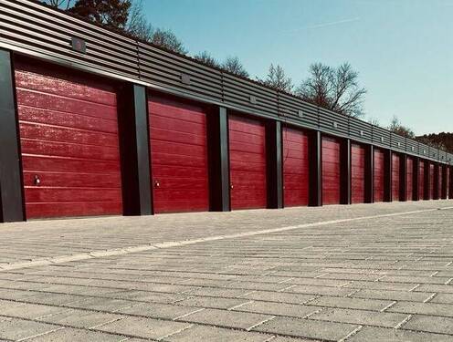 Buchen Garagen Reihe - Garage, Stellplatz in Giengen an der Brenz