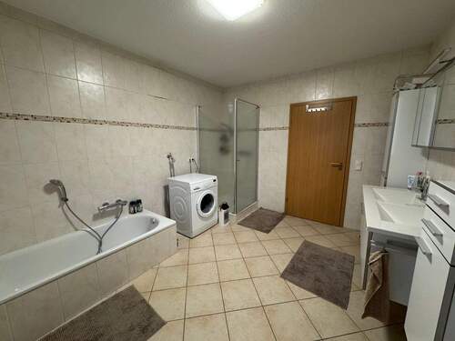 tempImageGxkGCE.jpg - 