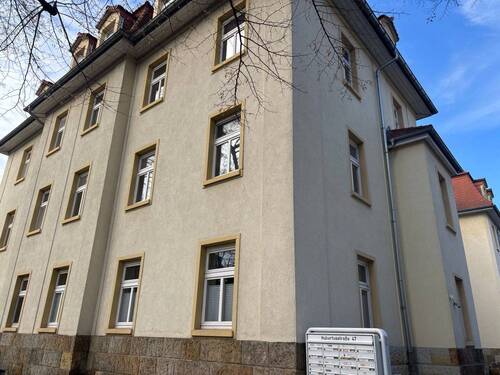 Hausansicht - 2 Zimmer Etagenwohnung in Dresden