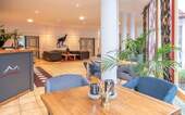 Lobby - 
