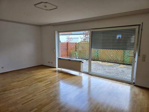 Wohnen - 5 Zimmer Doppelhaushälfte zur Miete in Homburg