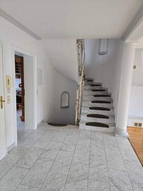 Treppenaus- / Abgang - 