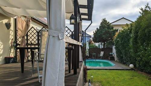 Garten mit Pool - Traumhaftes Einfamilienhaus in Falkensee mit beheiztem Pool - unschlagbarer Preis unter 500.000 €!