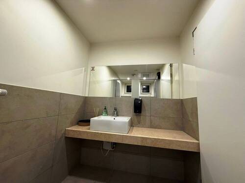 Damen WC (2) - 