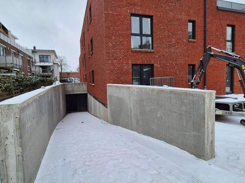 Einfahrt Tiefgarage - Terrassenwohnung mit 58,60 m&sup2; in Norderstedt zur Miete