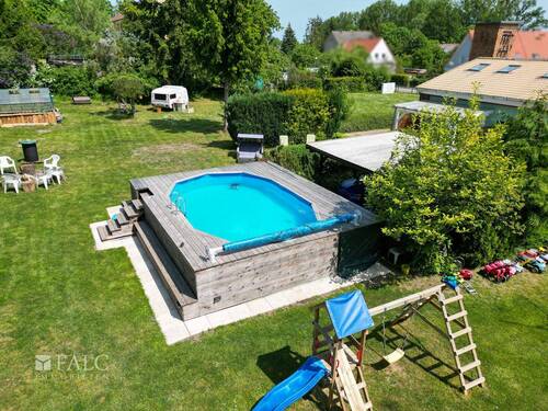 Luftbild Sommer-Pool - 9 Zimmer Einfamilienhaus in Ankershagen