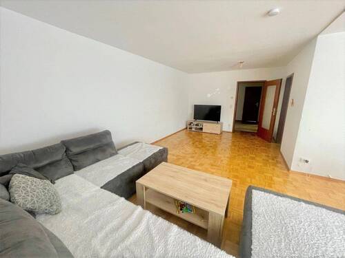 Wohnen und Essen - Etagenwohnung in Hüttlingen