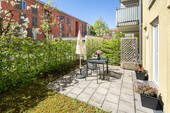 Ruhige Hofterrasse im Grünen - 2 Zimmer Terrassenwohnung zum Kaufen in München