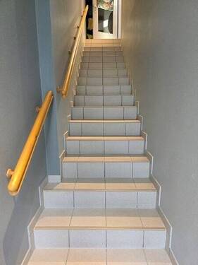Treppe Untergeschoss - Gewerbeobjekt (Büro, Produktion, Verkauf) in Irrel zum Kaufen