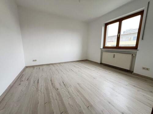 Schlafzimmer - Etagenwohnung mit 68,00 m² in Dresden zum Kaufen