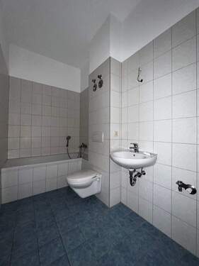 Bad.JPG - 1 Zimmer Etagenwohnung in Cottbus