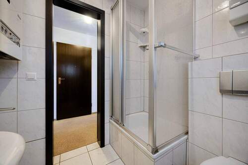 Badezimmer Ansicht 2 - 