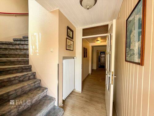 Treppe zur Hauptwohnung - 