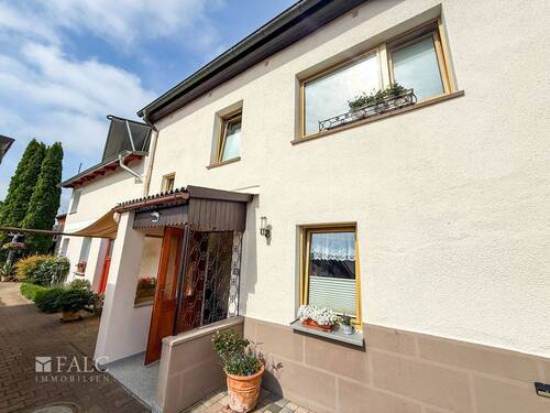 Eingang Hauptwohnung - Mehrfamilienhaus, Wohnhaus mit 245,00 m&sup2; in Kühlungsborn zum Kaufen