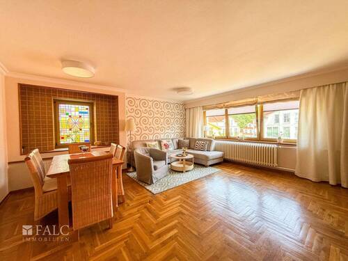 Wohnzimmer Hauptwohnung - 