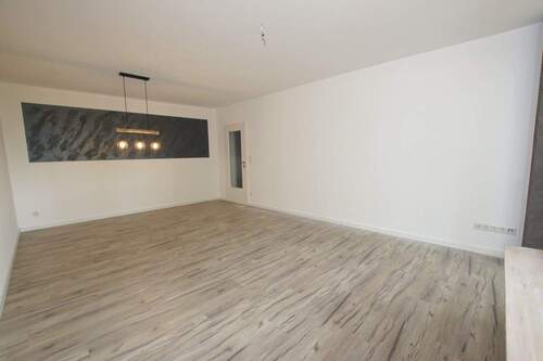 Wohnzimmer - 2 Zimmer Etagenwohnung in Oelde