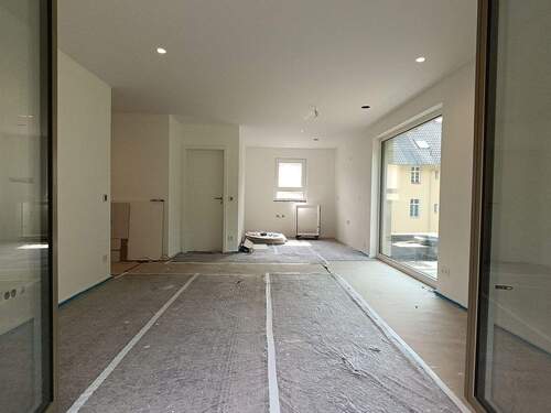 Blick von Terrasse r. Küche - 